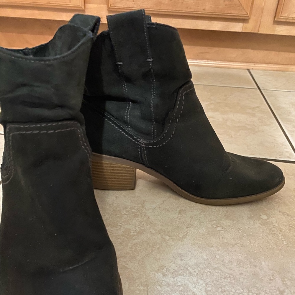 cowboy western booties/boots